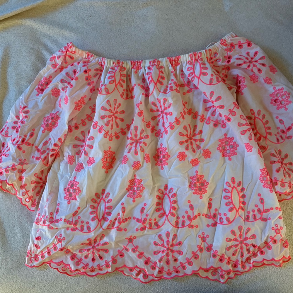 Lilly Pulitzer Pink and White Floral cold shoulder shirt